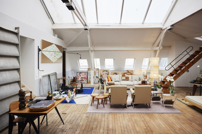 파리 11구에 모인 프랑스 모던 디자이너들의 유산